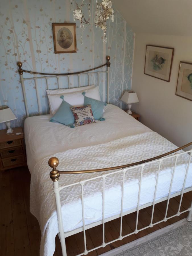 Court Barn Cottage B&B Burwash Exterior photo